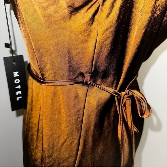 Motel Rocks Paiva Slip Dress in Satin Rich Brown size XL - Picture 7 of 14